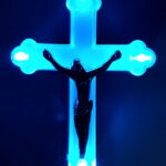 Cruce cu led albastra