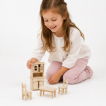 Mobilier bucătărie pentru păpuși din lemn – set 4 piese